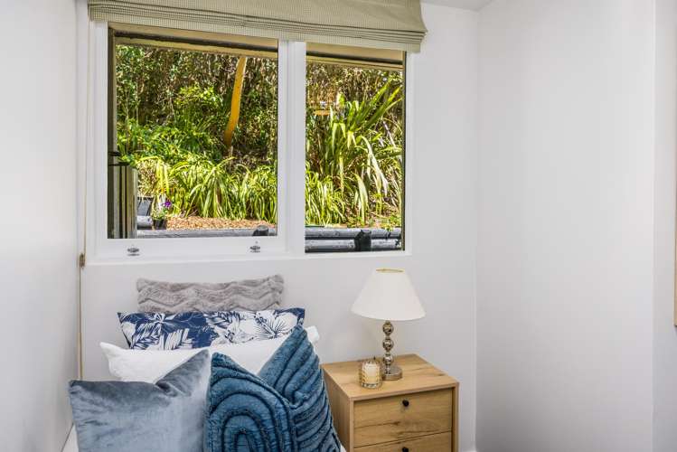 3/9 Don Croot Street Morningside_13