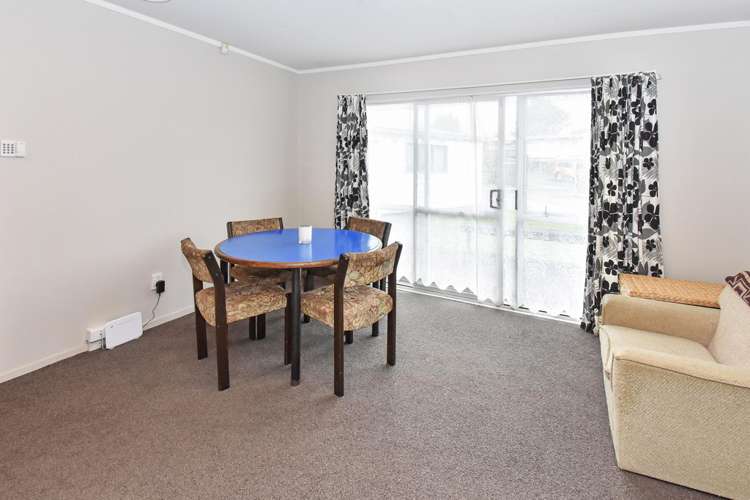 6 Leila Place Clover Park_5