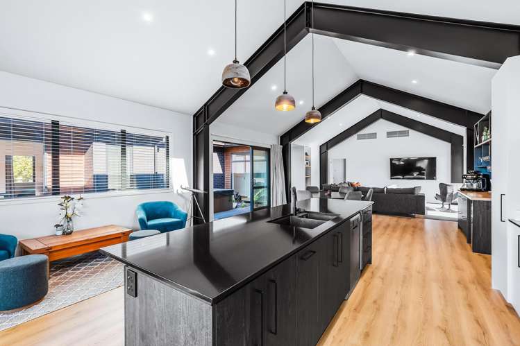 2 Vickers Way Acacia Bay_10