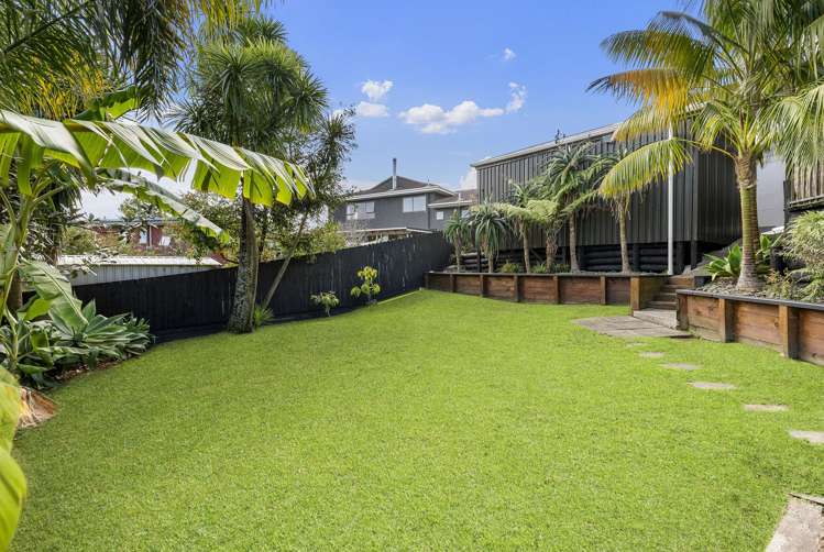 9 Montclair Rise Browns Bay_16