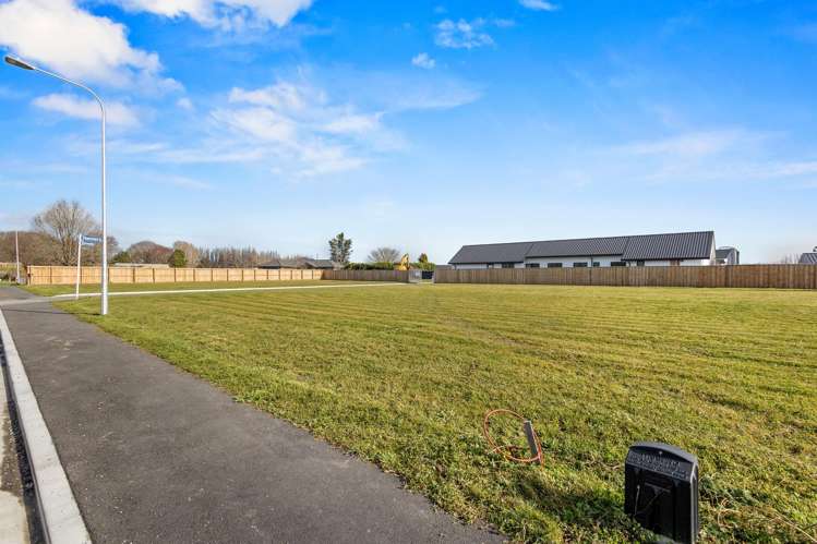 37 and 39 Hawkins Road Marshland_11