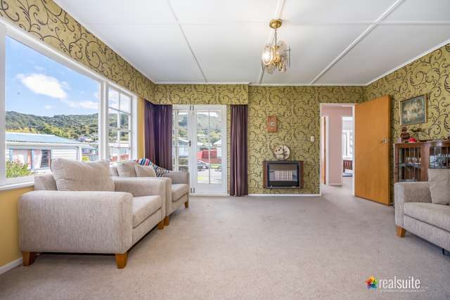 280 Wellington Road Wainuiomata_2