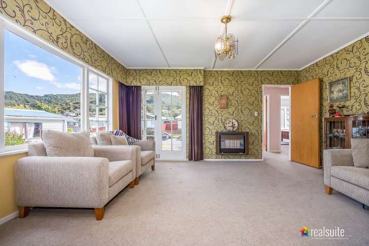 280 Wellington Road Wainuiomata_2