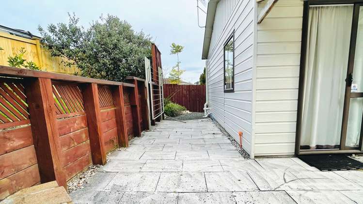 8 Idesia Place Totara Heights_10