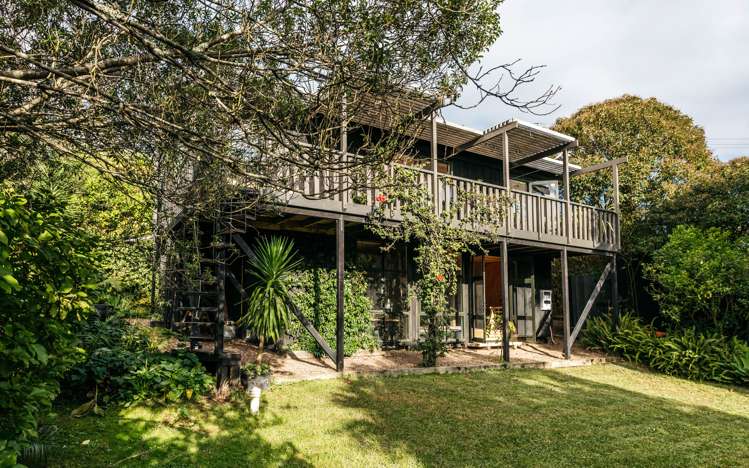 37 Alison Road Surfdale_19