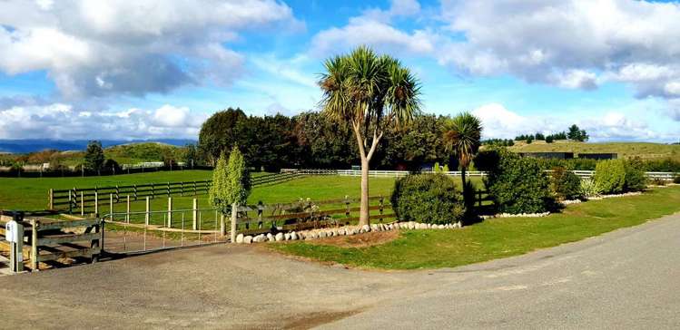 15 Grefor Lane Waitarere_3