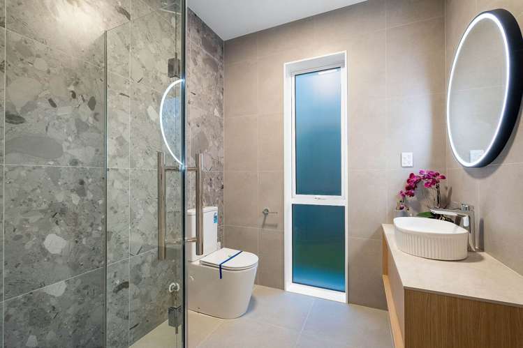 56 Tipu Crescent Wainui_11