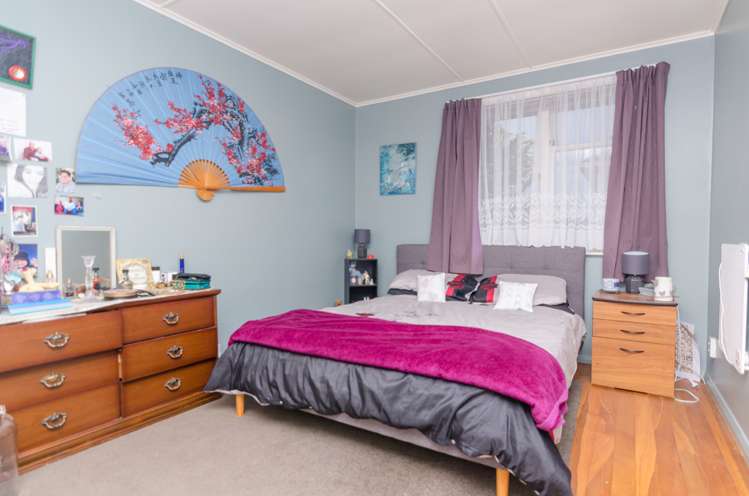 6 Surrey Street Solway_7