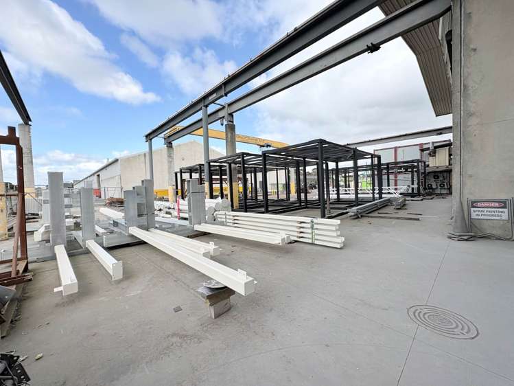 Unit B/88 Harris Road East Tamaki_2