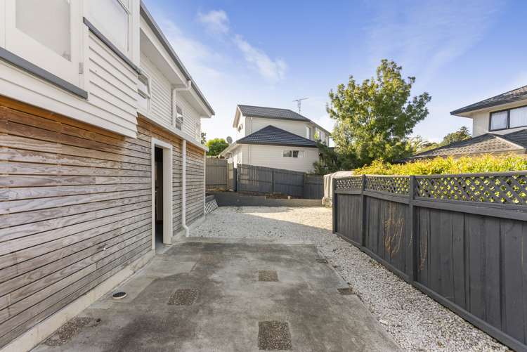 66 Howe Street Howick_40