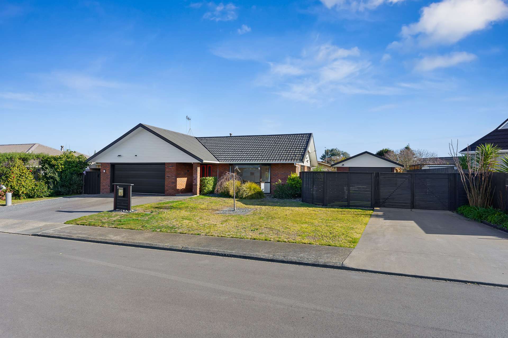 5 Oakwood Grove Paraparaumu Beach_0