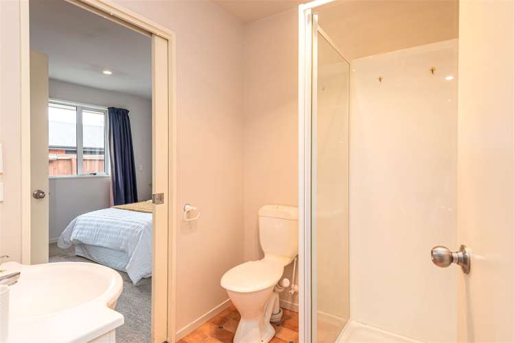 2/627 Gloucester Street Linwood_7