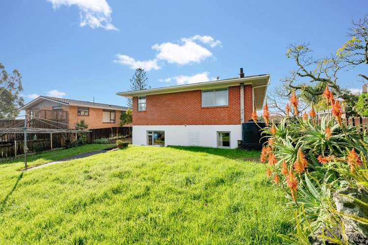 66 Daffodil Street Titirangi_17
