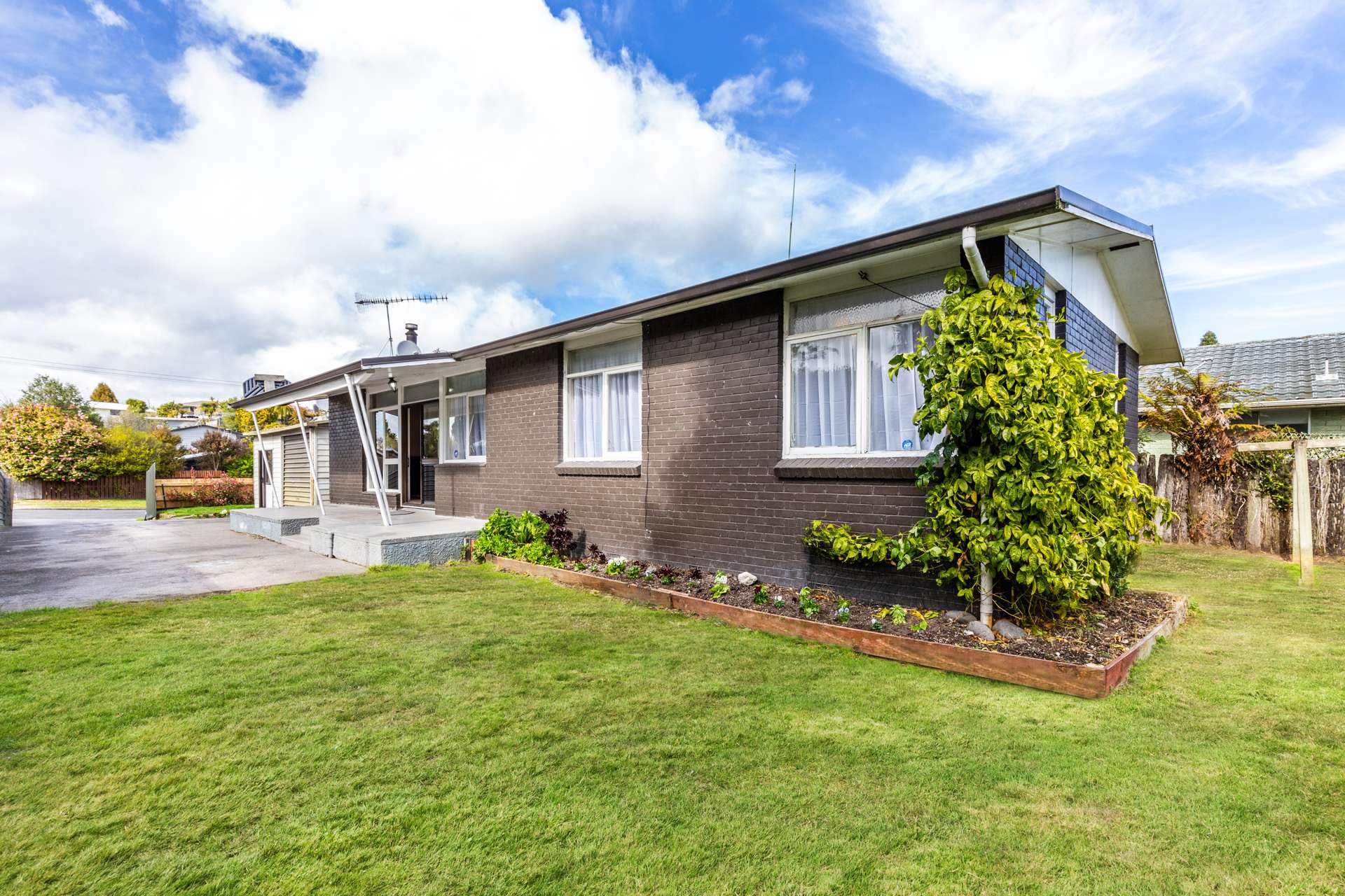 1/6 Cumberland Street Tauhara_0