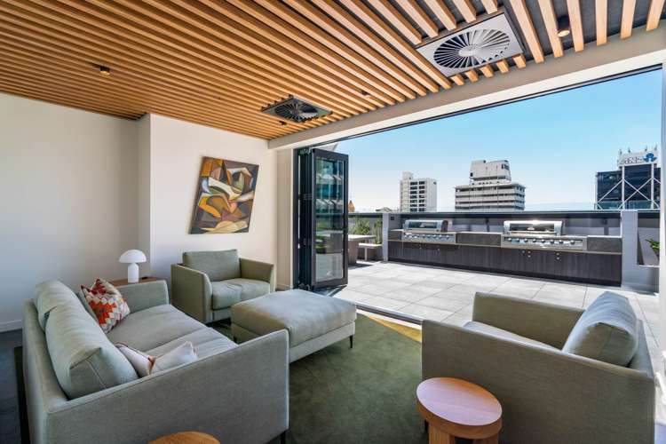 2603/10 Commerce Street City Centre_31