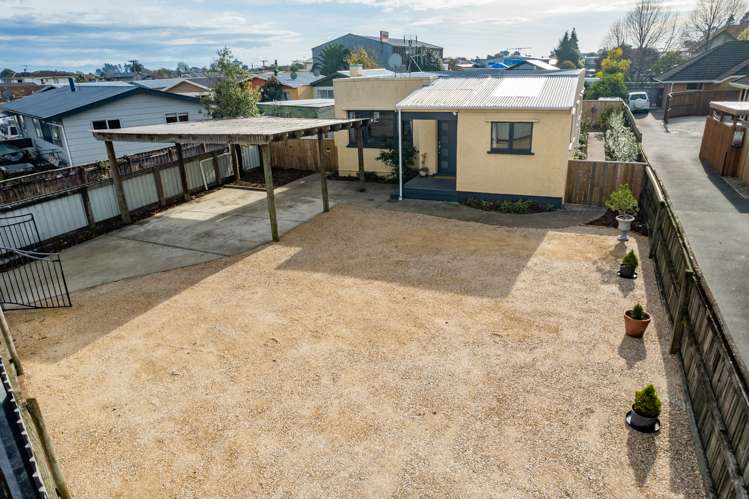 1/8 Parkers Road_0