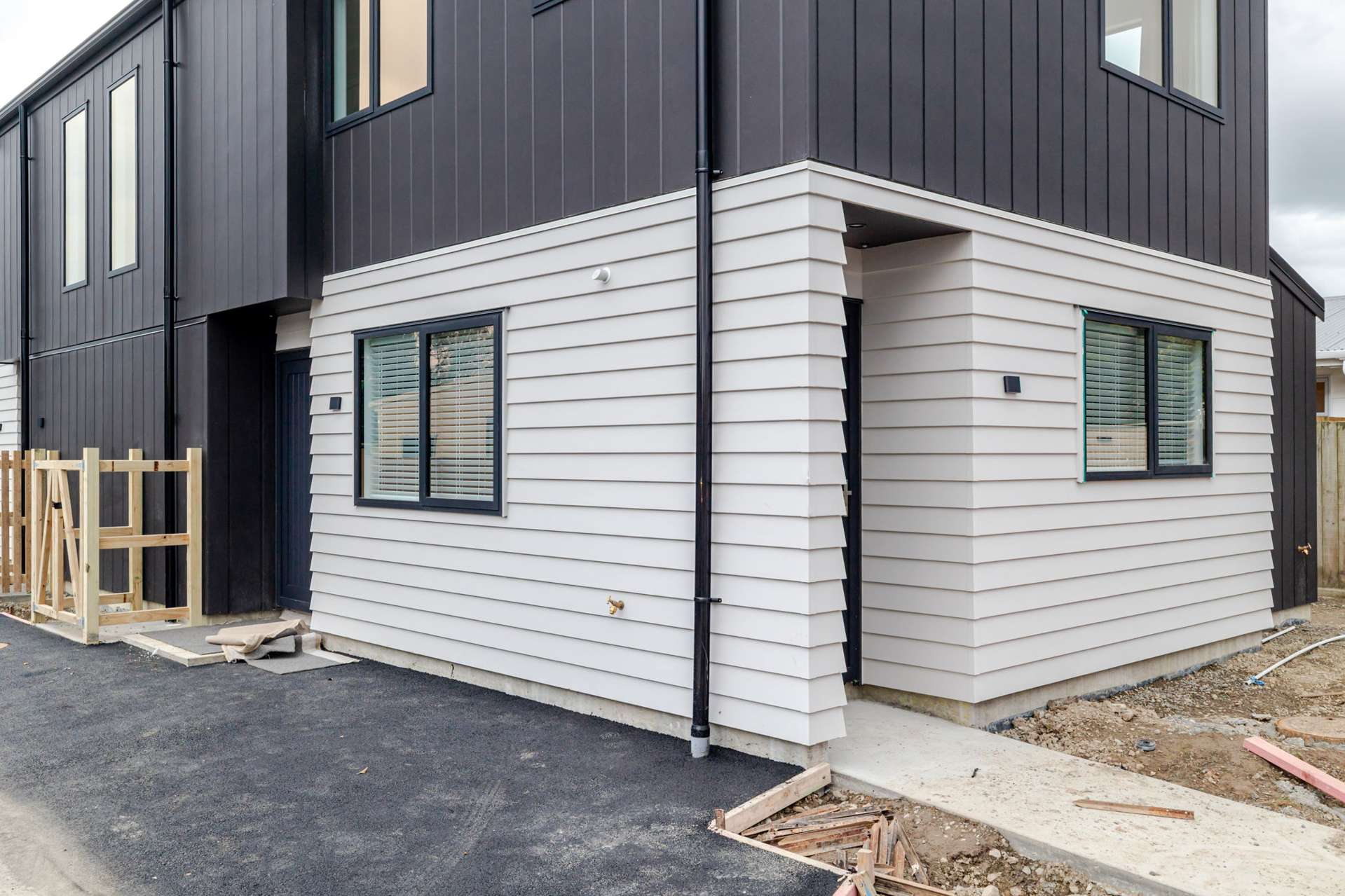 2 Fordyce Court West End_0