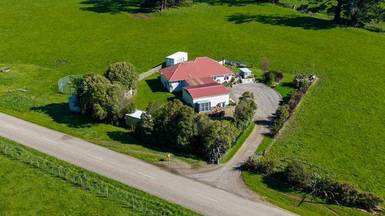 886 Kakariki Road Eketahuna_16
