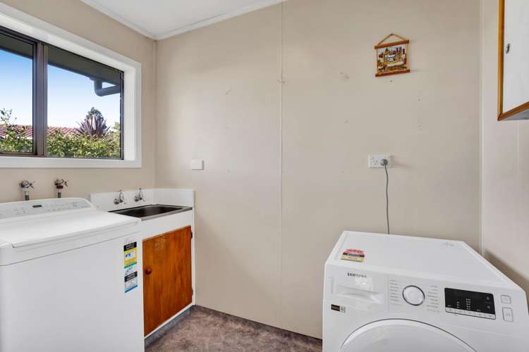 37 Kowhai Street Inglewood_21