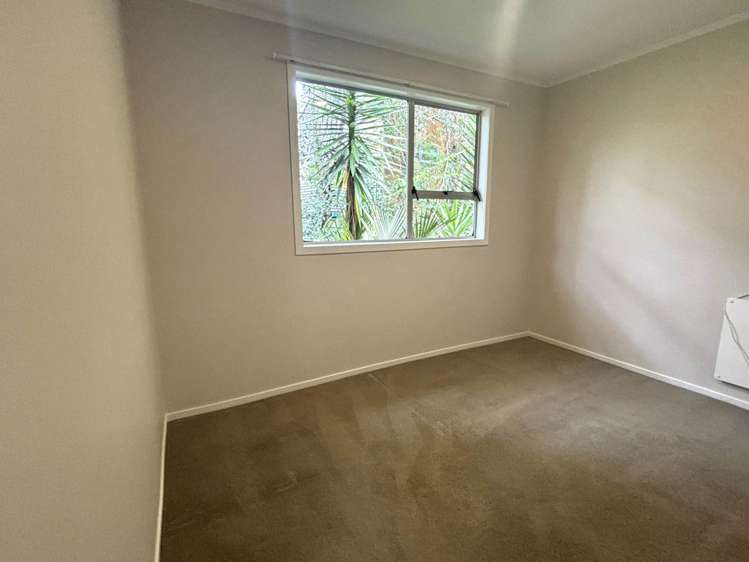 211 Laingholm Drive Laingholm_8