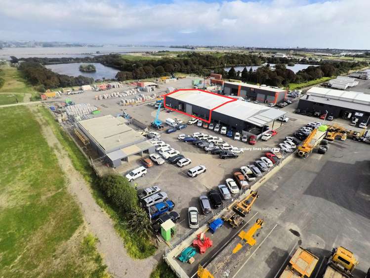 2/75 Curly McLeod Way_0