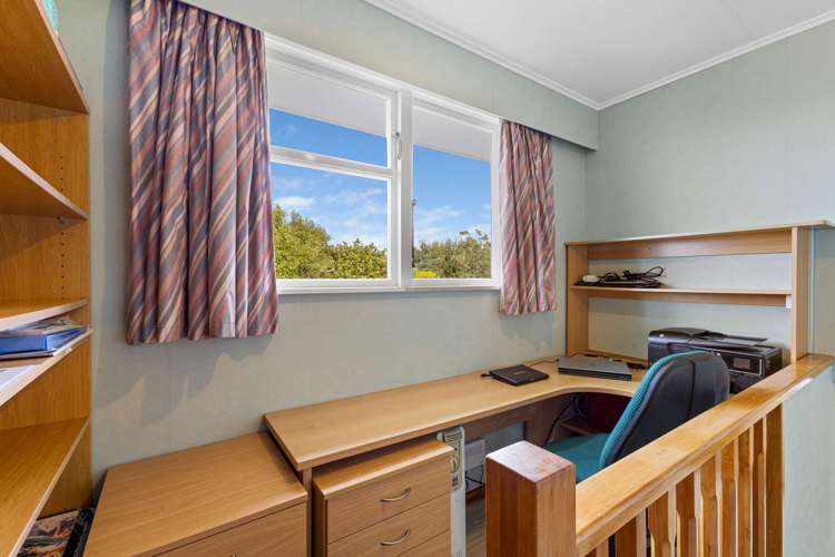 24 Trelawney Crescent Westown_15