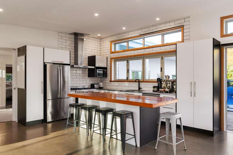 11 Beach Cove Wainui_11