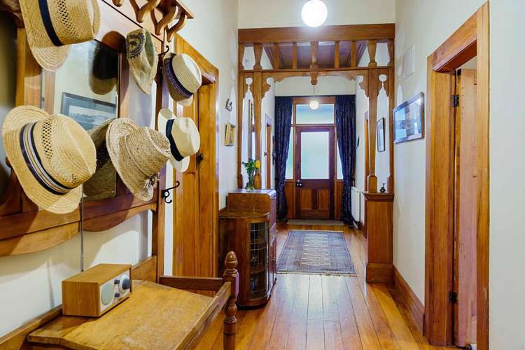 3 Wedgewood Grove Raumati Beach_9