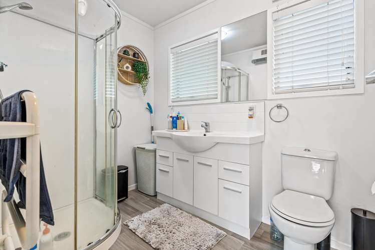 1/31 Captain Scott Road Glen Eden_10