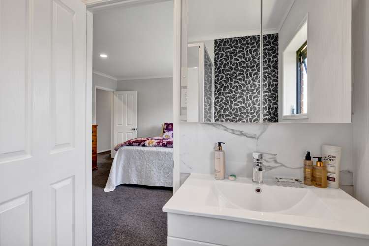 36 Camberwell Road Hawera_12