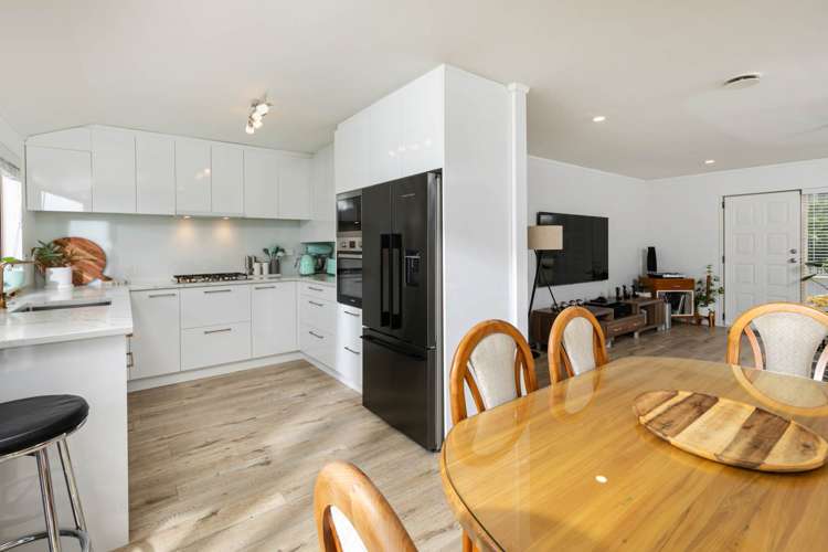 16 Breenagh Place Massey_8