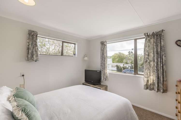 36 Anaru Street Raumati Beach_5