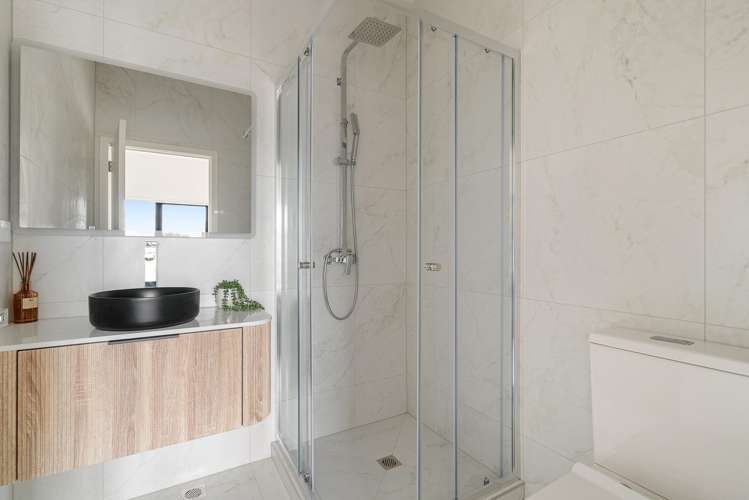 7/32, 9/32 & 10/32 Tapuwae Way Mangere Bridge_6