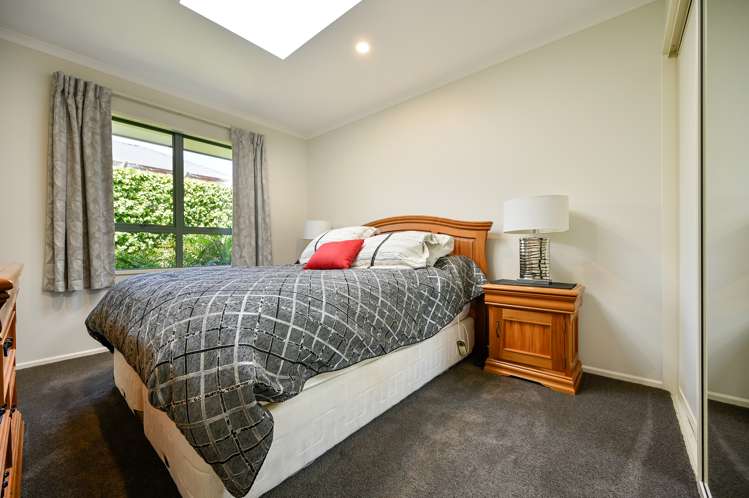 7 Di Pierri Way The Wood_9