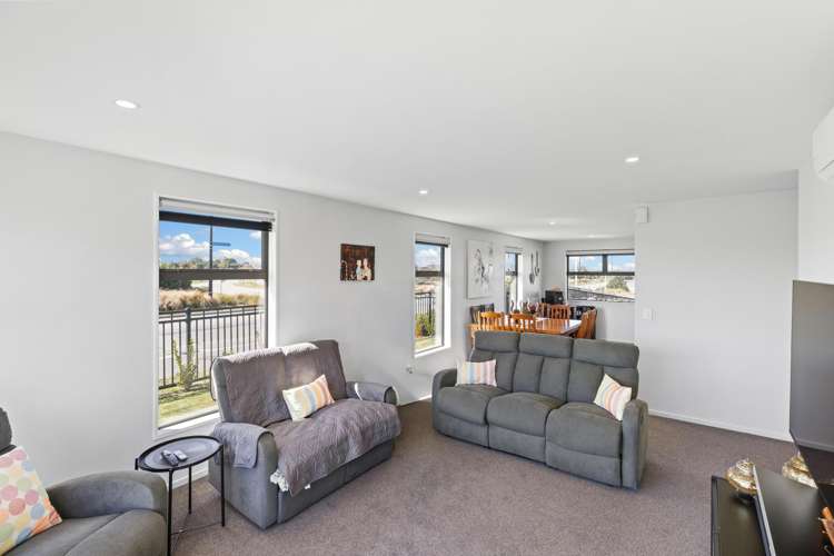 99 Ridgeway Avenue Rolleston_9