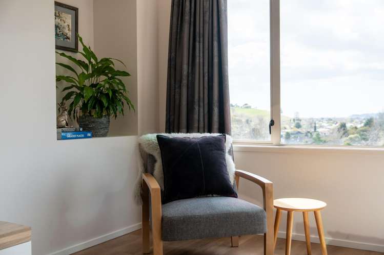 28 Churchill Drive Taradale_9