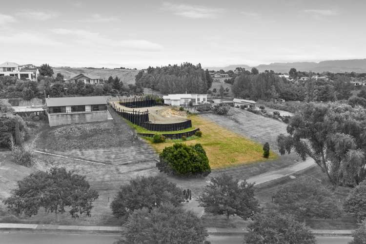 8 Lake View Place Fairhall_27