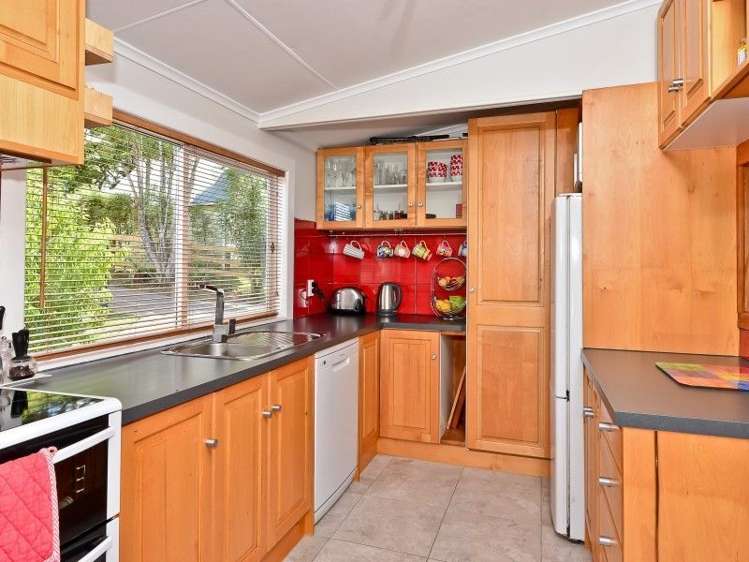 54a Foster Road Temple View_8