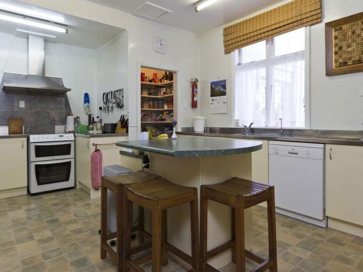 28 Waikawa Road Picton_3