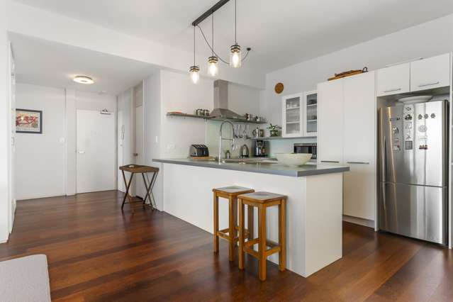 102/45 Stanley Point Road Devonport_3