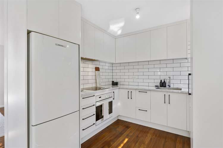 2/25 Mannering Place Hillcrest_10