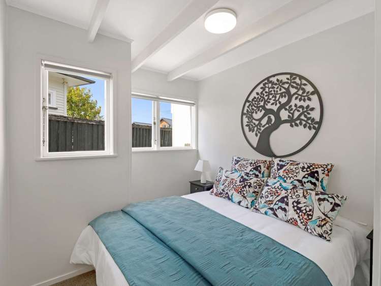 1/27 Ellerton Road Mount Eden_8