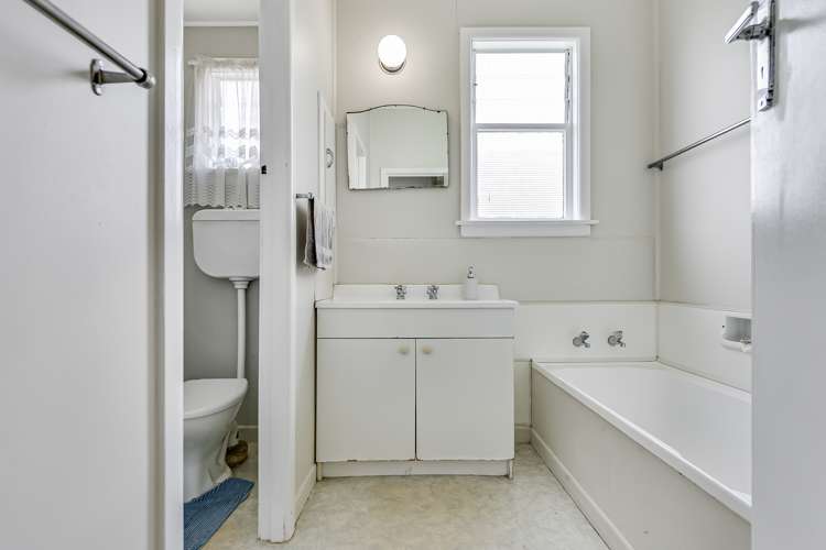 6 Bell Street Hamilton East_12