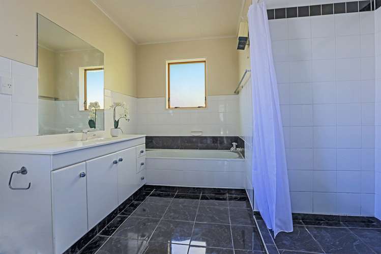 23 Avondale Road Taradale_14