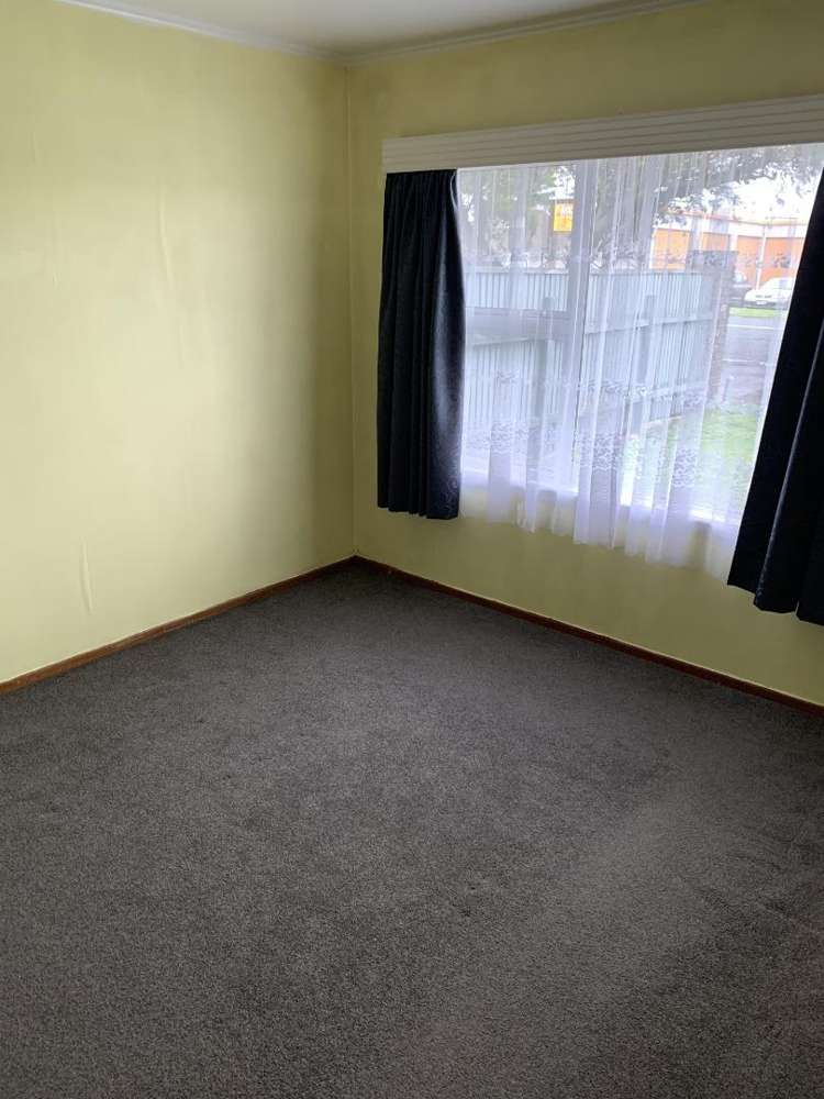 2/10 Ron Keat Drive Papakura_4