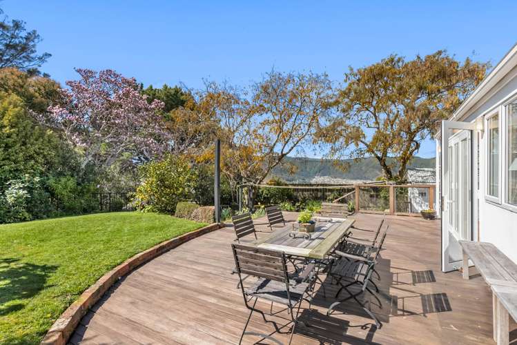 48 Gurney Road Kelson_11