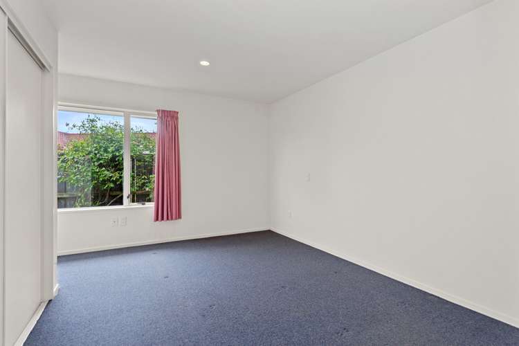 2d Hilton Drive Amberley_9