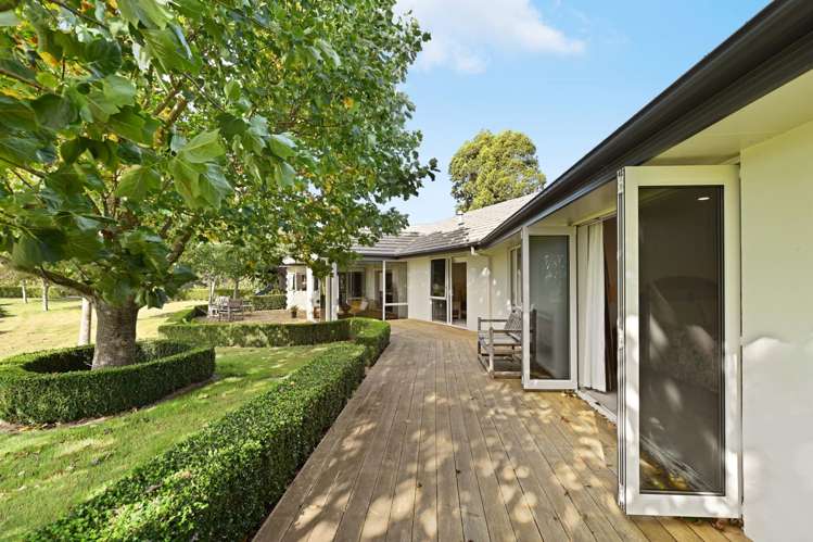 2/234 Gillard Road Ngahinapouri_23