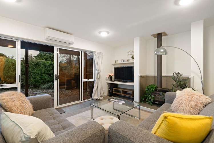 Unit A/37-39 Hallenstein Street Queenstown_6