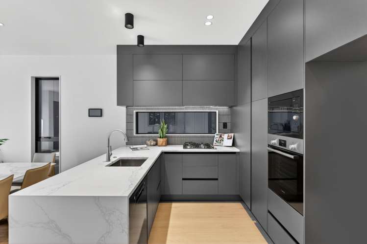 55B Tawa Road_5
